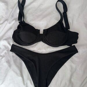 Ribbed Underwire Bikini Set